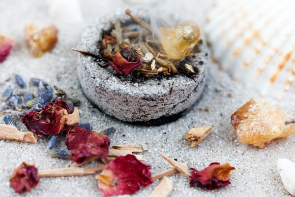 raeucherwerk_kohle_02-01bvDY8fym3jprL